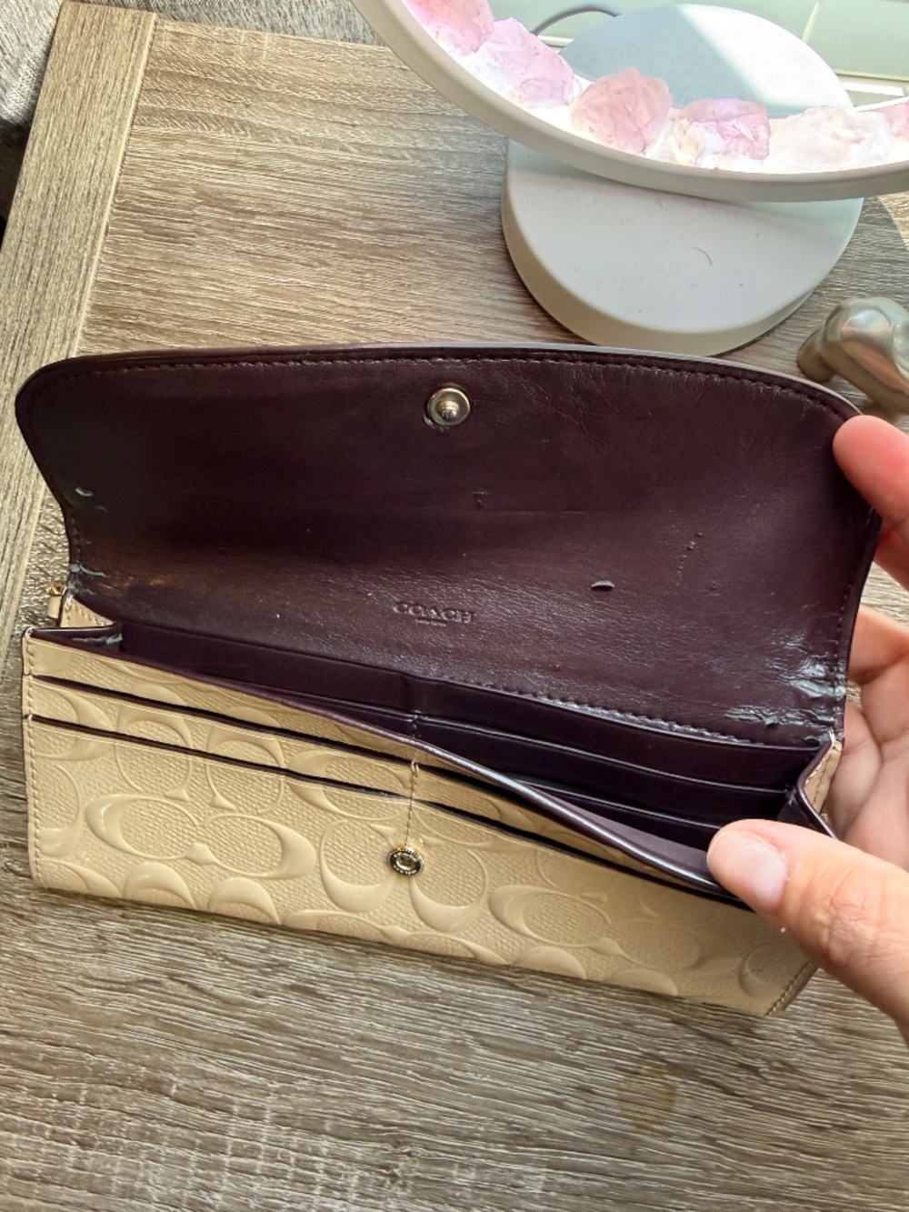 Coach Envelope Wallet Tan - Picture 4 of 6